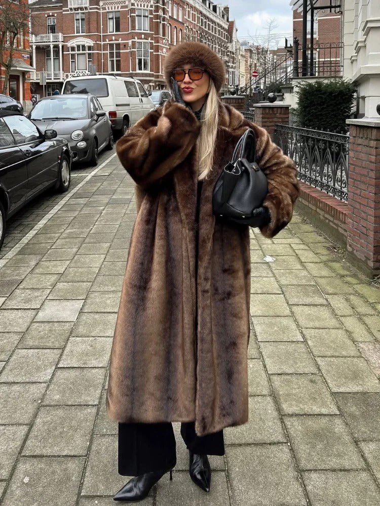Luxury Faux Fur Long Coat Women 2025 Fashion Winter Plush Warm Jackets